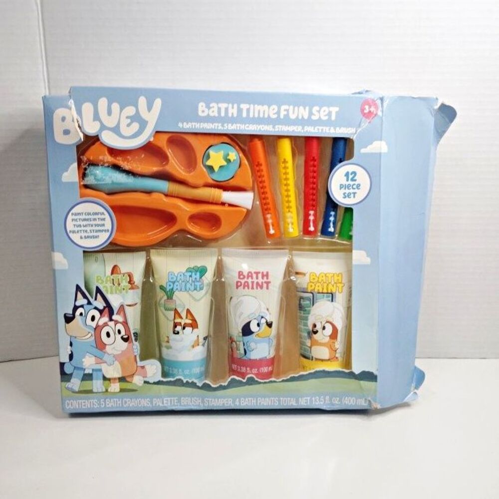 Bluey Bath Time Fun Set 12pc Bath Accessories Kit box slightly damaged